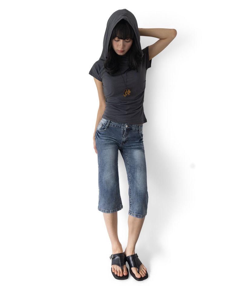 Ebe Low-Rise Capri Denim