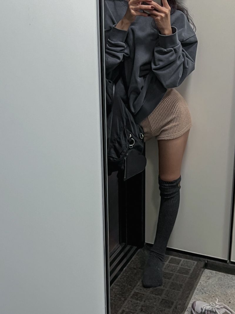 Soft and soft knit shorts