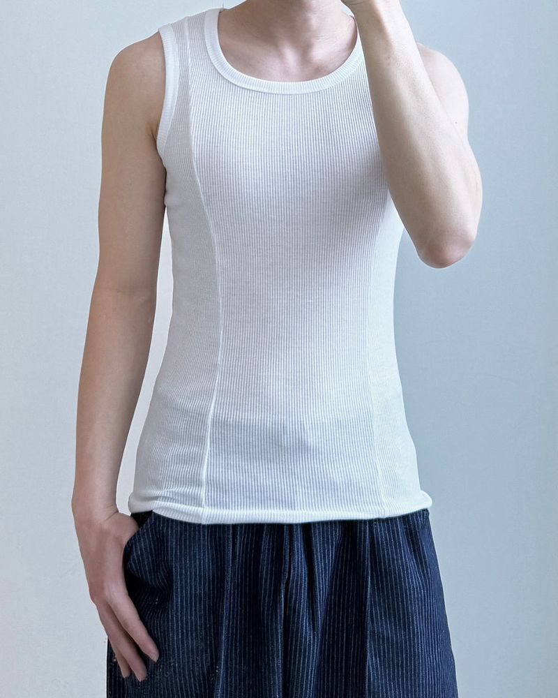 Cutting Line Ribbed Sleeveless Top
