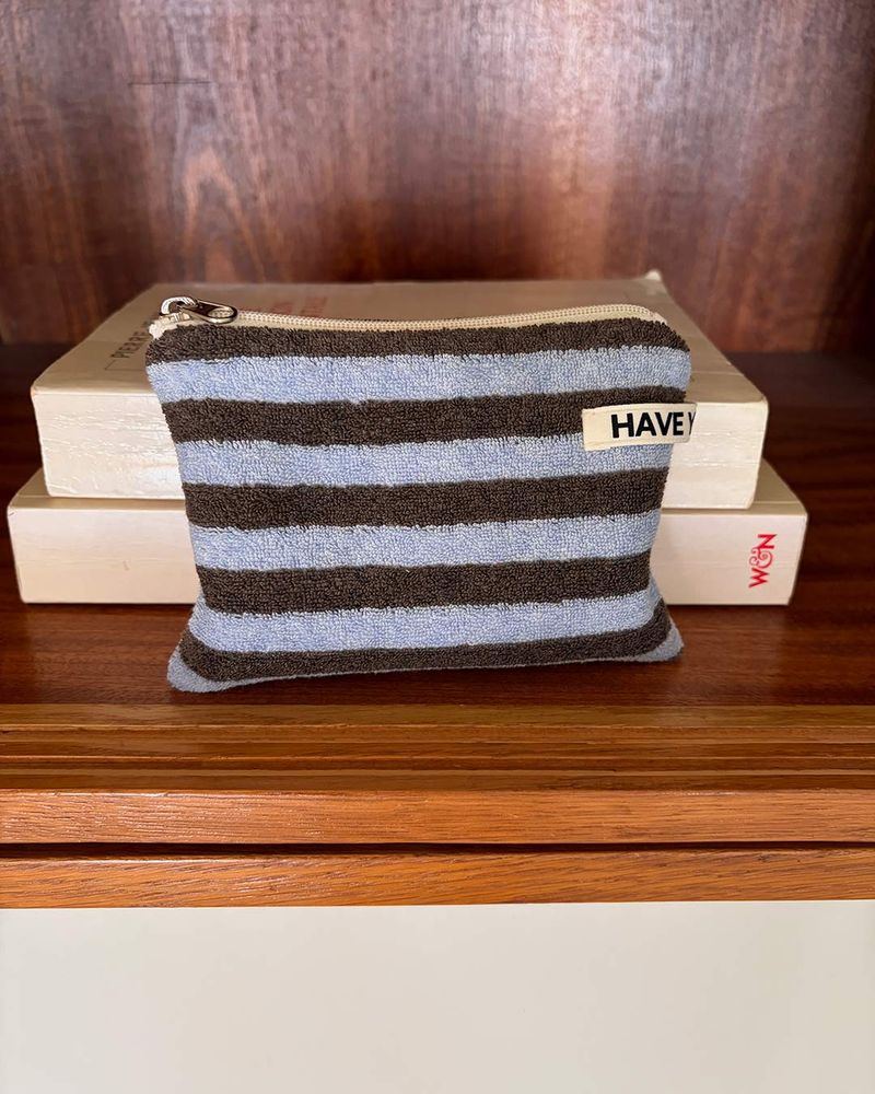 Two-tone terry flat pouch - pale blue , M size