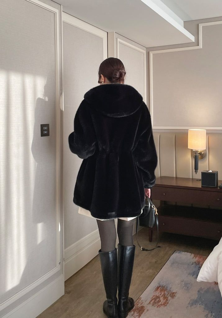 Lenu String Ecofur Mink Mustang Hood Zip-Up