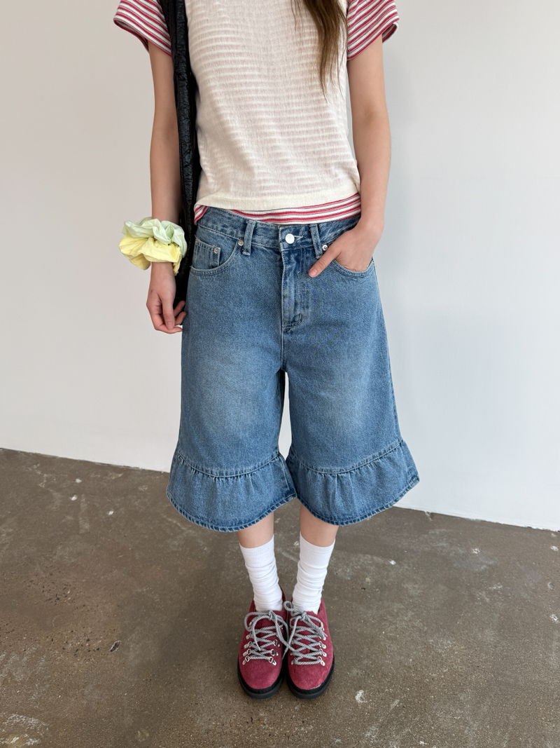 another language（アナザーランゲージ）の「denim frill bermuda pants （Pants）」