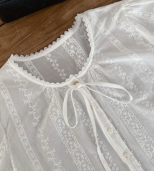 Sedel Lace Flower Embroidery Blouse