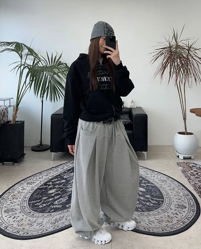Rickle Yoke Pintuck Sweatpants