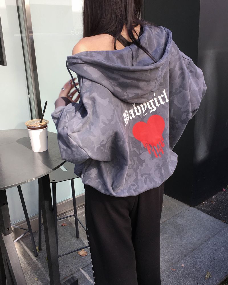 Camo heart hood jumper