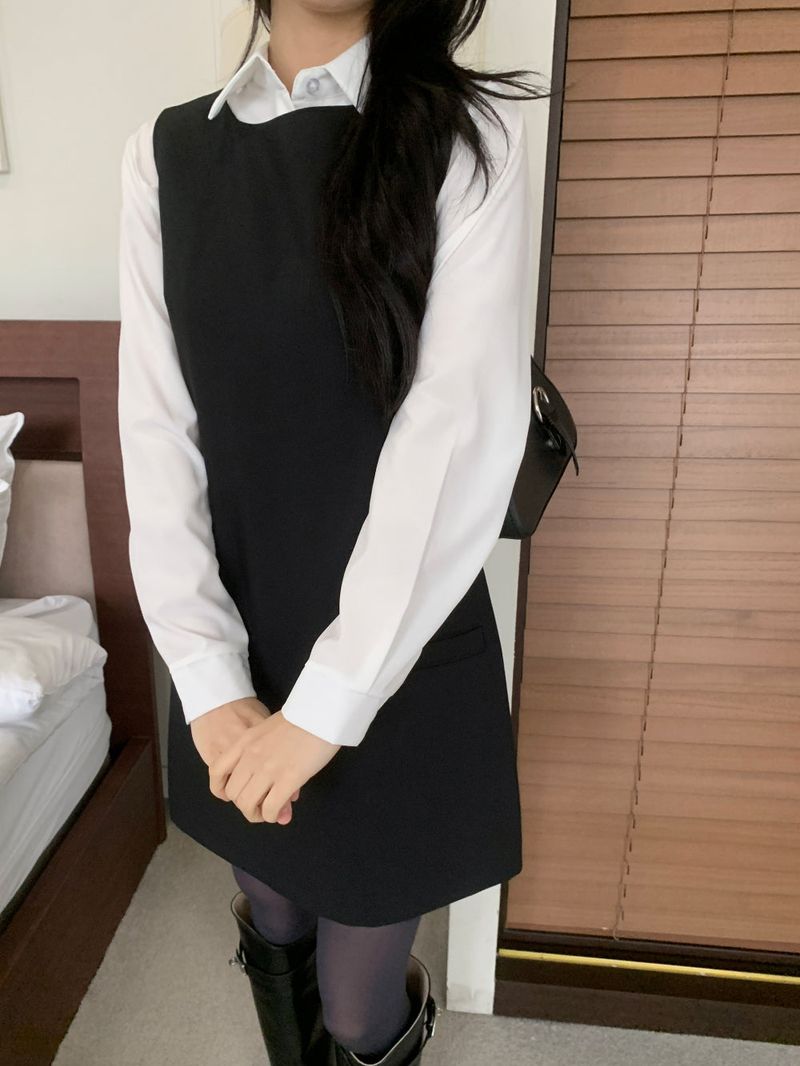 Classic Mae Simple Line Two-Pocket Mini Dress