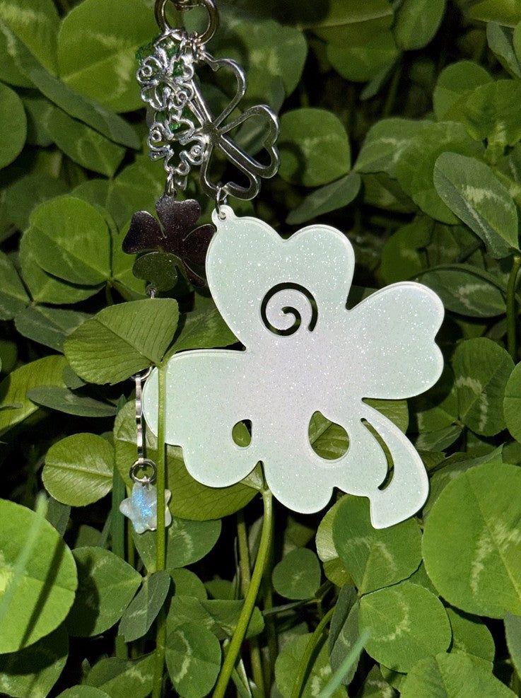 ✧Forever lucky clover keyring✧