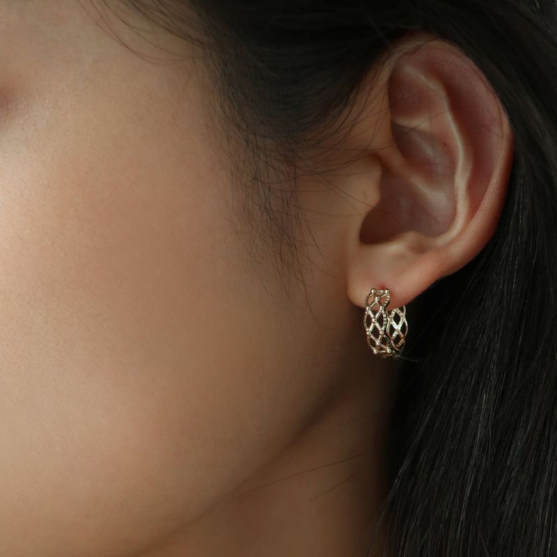 Less is more（レスイズモア）の「[single earring]14K gold one touch lace earring（Accessories）」