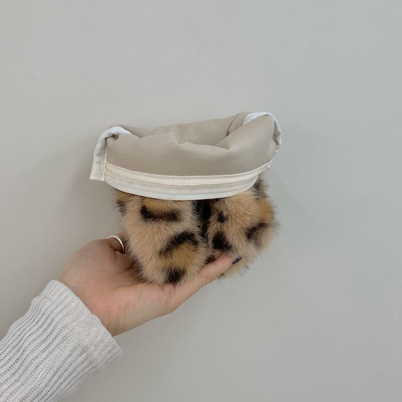 classic pouch_fur leopard