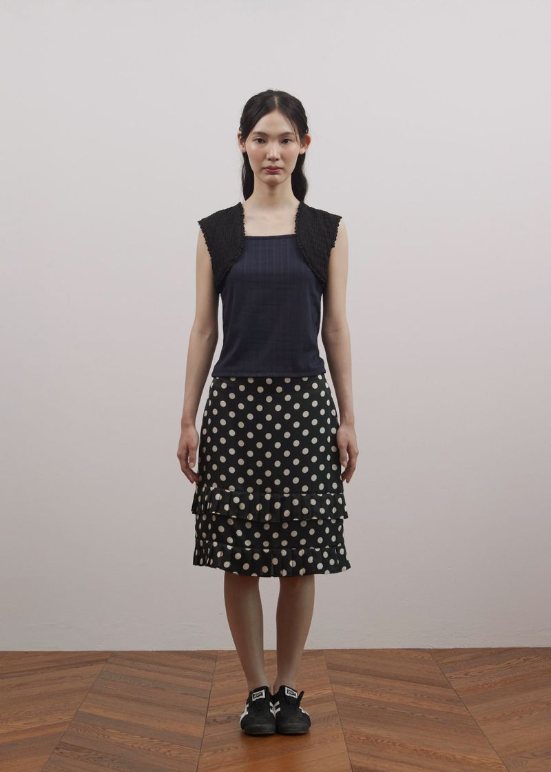 PEEVES PEEVES（ピーブズ ピーブズ）の「Dot Pleasts Skirt (Black)（Skirts）」