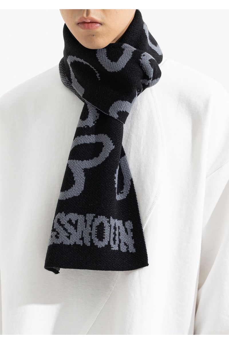 MASSNOUN(マスノウン)の「STRAWVERRY FLOWER JACQUARD MUFFLER(Fashion Accessories)」