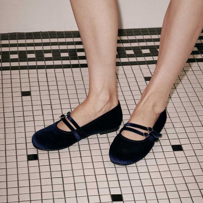 FORrr（フォルンルン）の「Heart Two strap Maryjane - Velvet Blue（Shoes）」