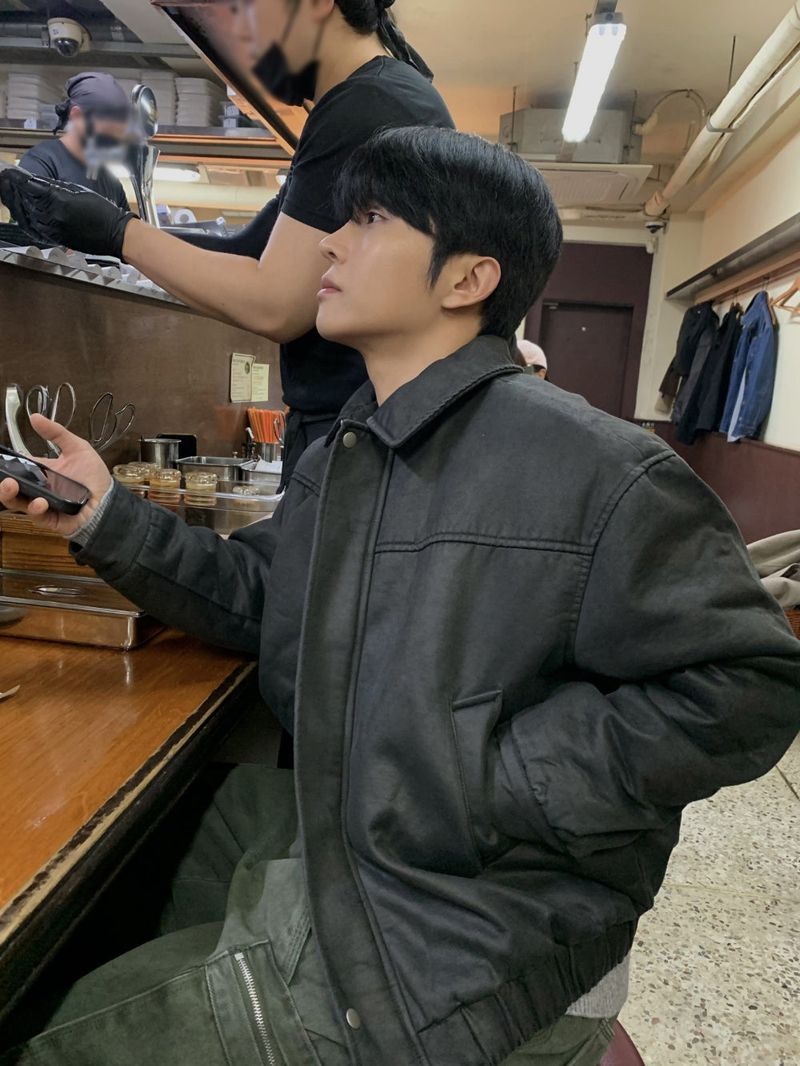 Vintage leather blouson padded jacket