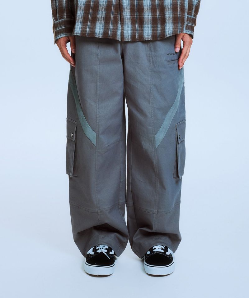 ARCHIVE BOLD（アーカイブボールド）の「マルチユーティリティカーゴパンツ (グレー)（パンツ）」