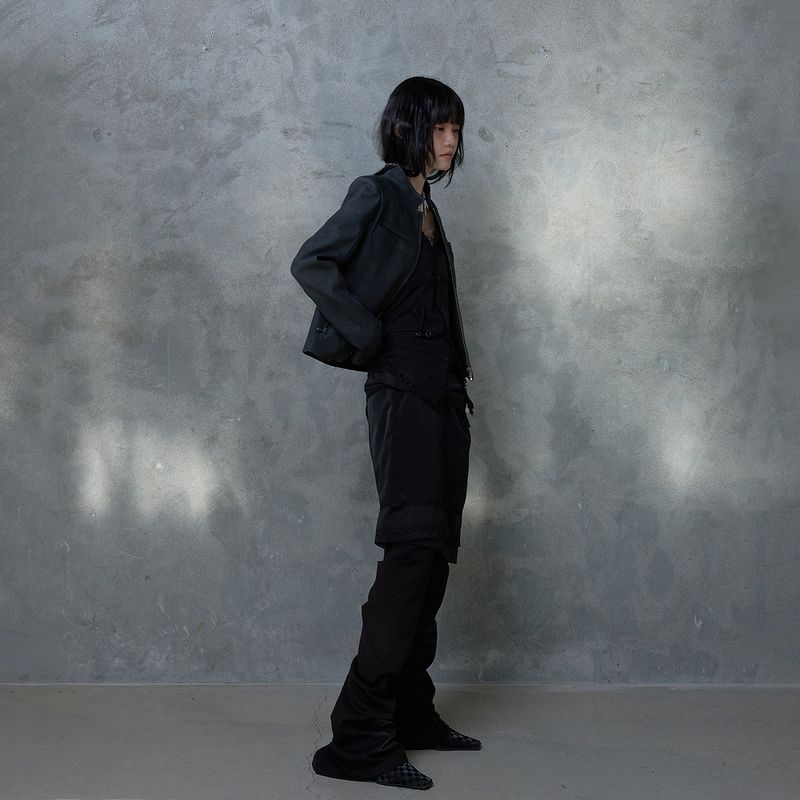 RIBBED SLEEVE LEATHER JACKET