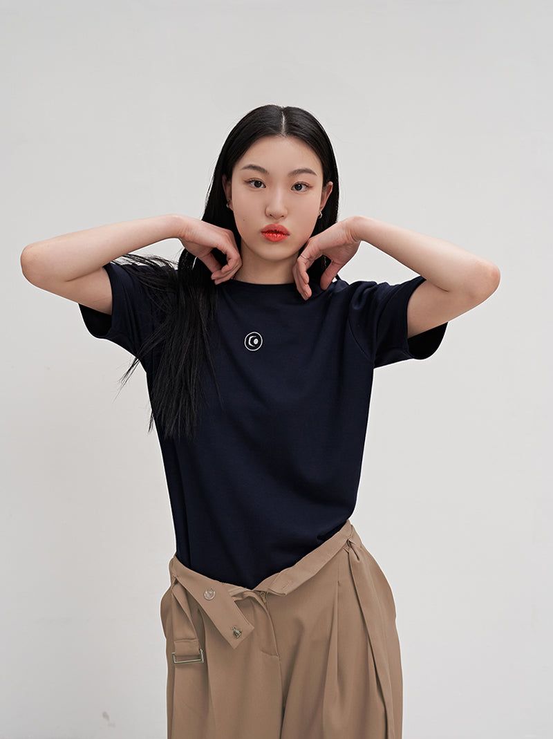 aAke LOGO SHORT SLEEVE T