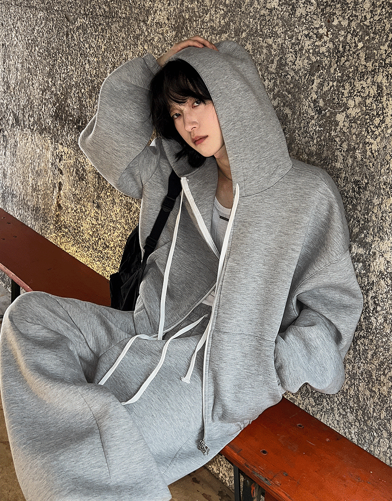 2PLAN(ツープラン)の「Neoprene semi-crop hooded zip-up(Tops)」