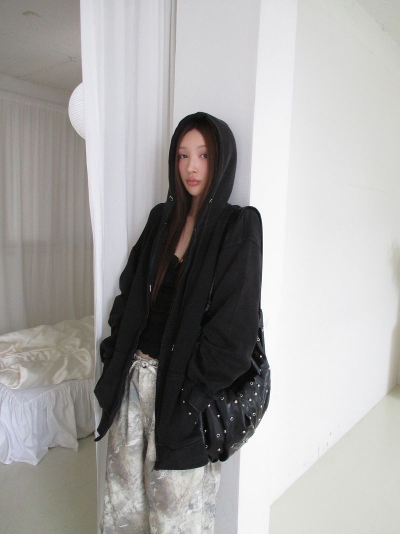 stud washing hoody