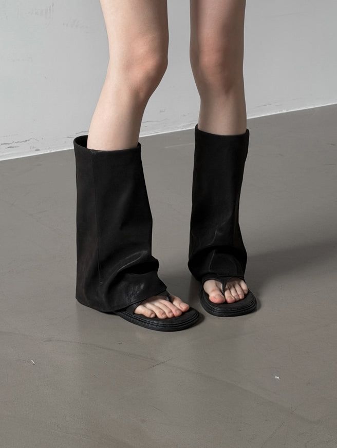 mnem（ムネム）の「1200 Flip-Flops Warmer Long Boots（Shoes）」