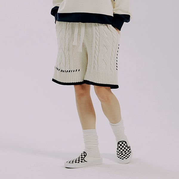 ROMANTIC CROWN（ロマンティッククラウン）の「CABLE KNIT WIDE HALF PANTS（Pants）」