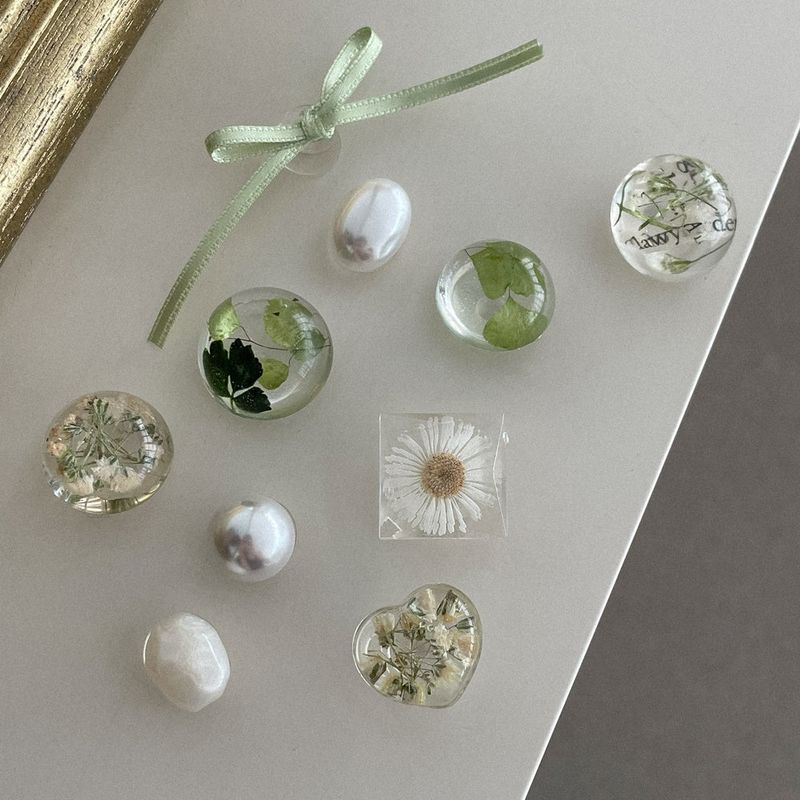 [made]vintage floural ver resin shoes charm set 