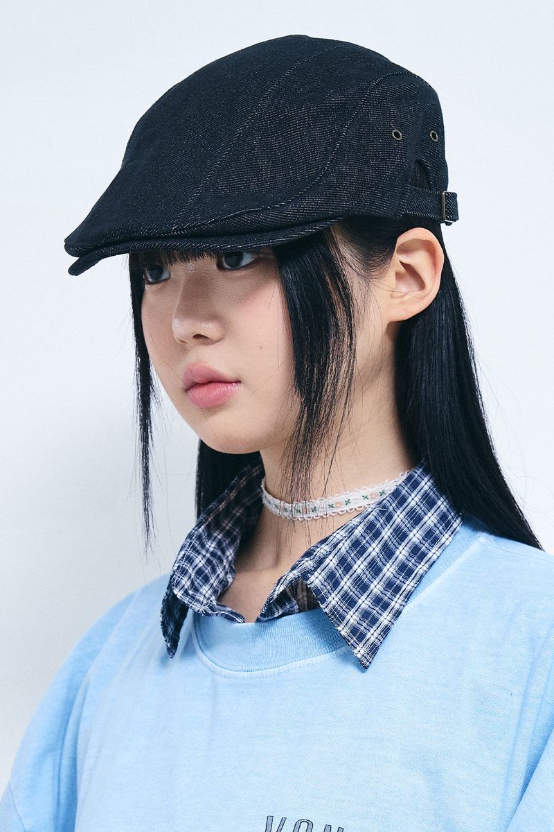 Ordinary denim hunting cap