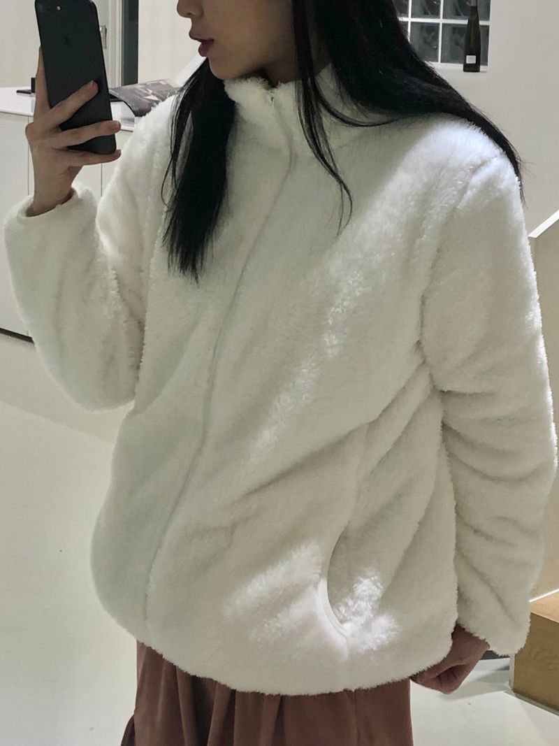 Fluffy fleece zip-up jacket