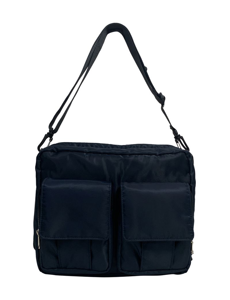 IUGAMAKARAS（イウガマカラス）の「Padded Cargo Pocket Cross Bag (Navy)（Bags）」