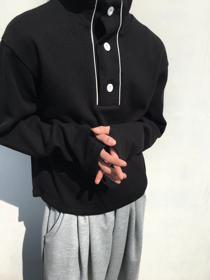 Dev Turtleneck Crop Waffle Sweatshirt 3C