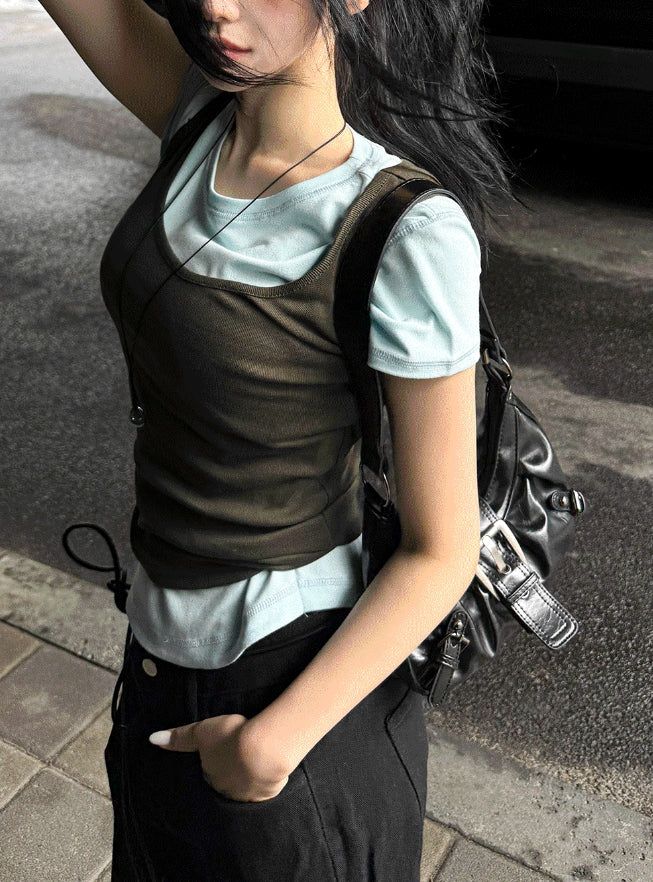[1+1] Essential Square Neck Sleeveless