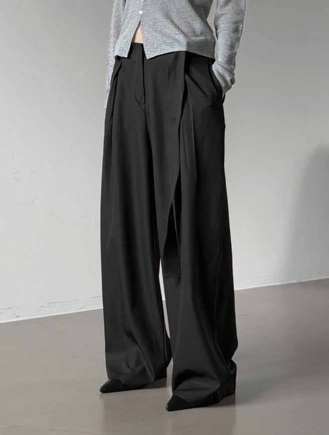 Bandell Strap Pintuck Slacks