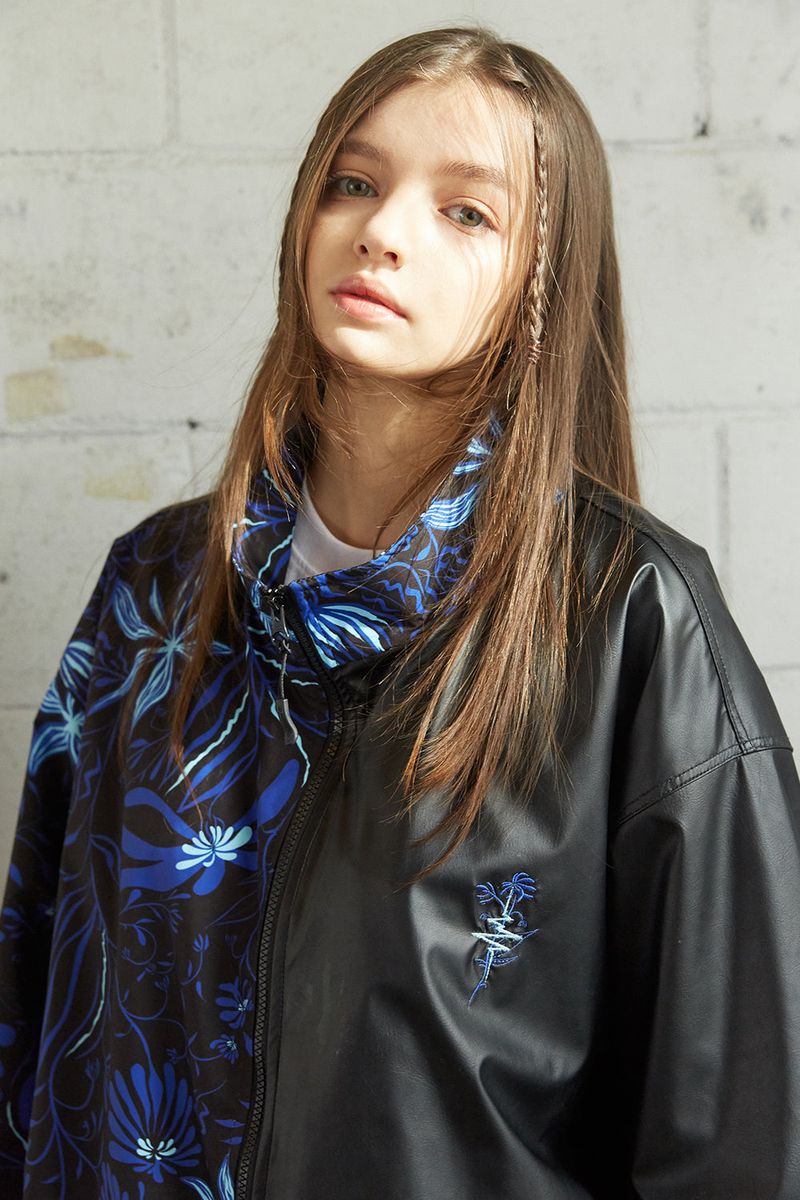 BSR2223FWJK062 J-BLUE FLOWER JACKET BLACK
