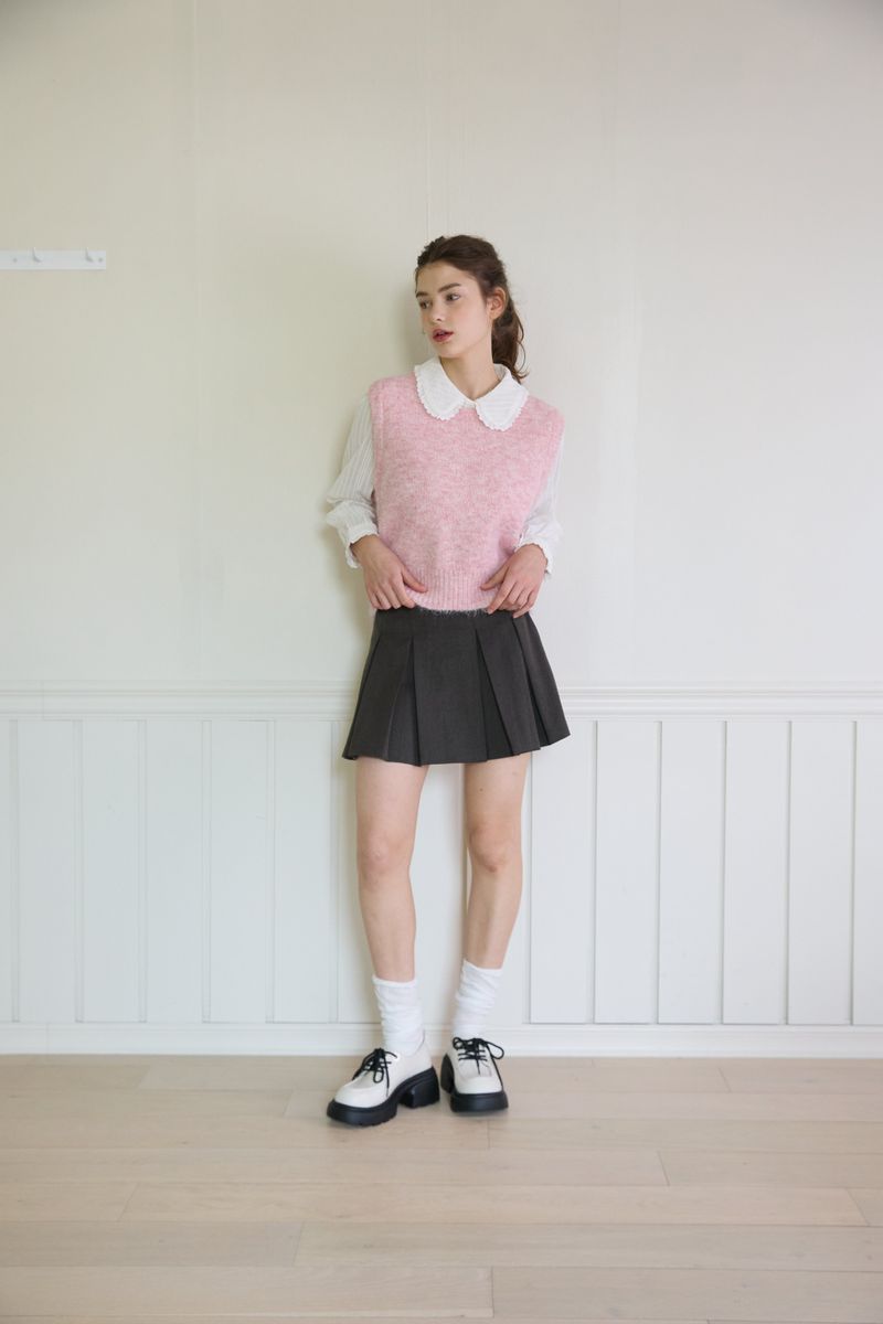 FLUFFY KNIT VEST (2 COLORS)