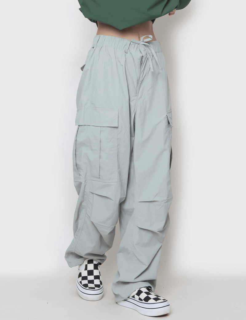 nutellike(ヌテールライク)の「wide nylon cargo pants(Pants)」