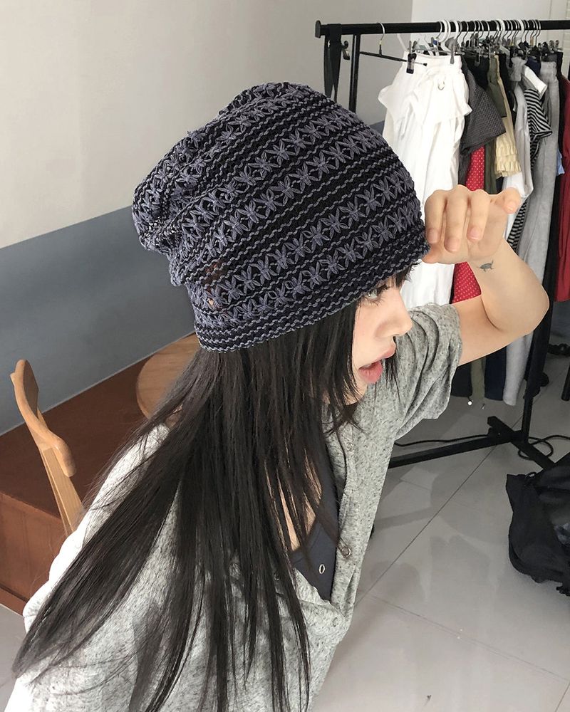 WONDER WONDER（ワンダーワンダー）の「モルティストライプパンチングネットシースルービーニー（帽子）」