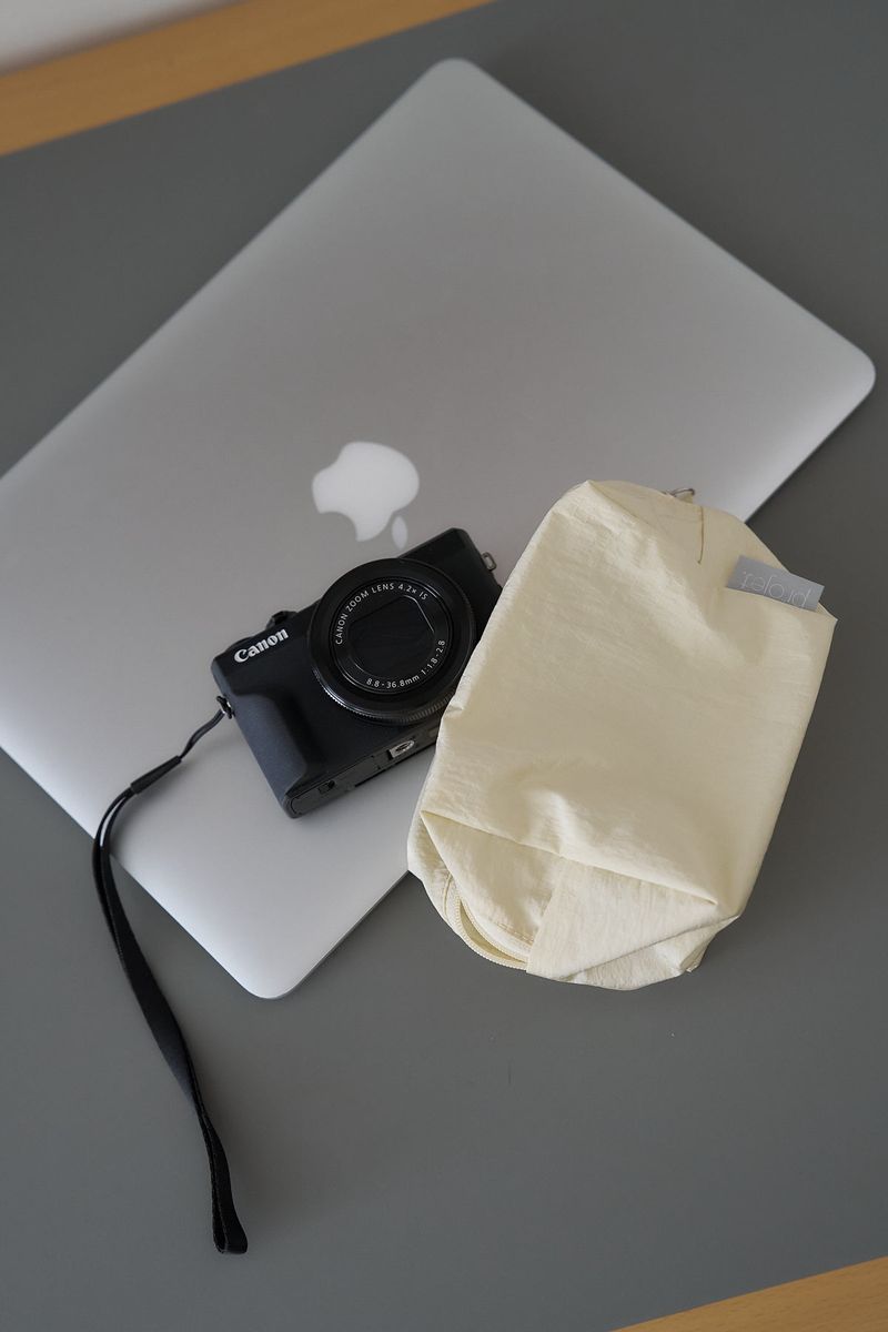 puff pouch (yellow_nylon)