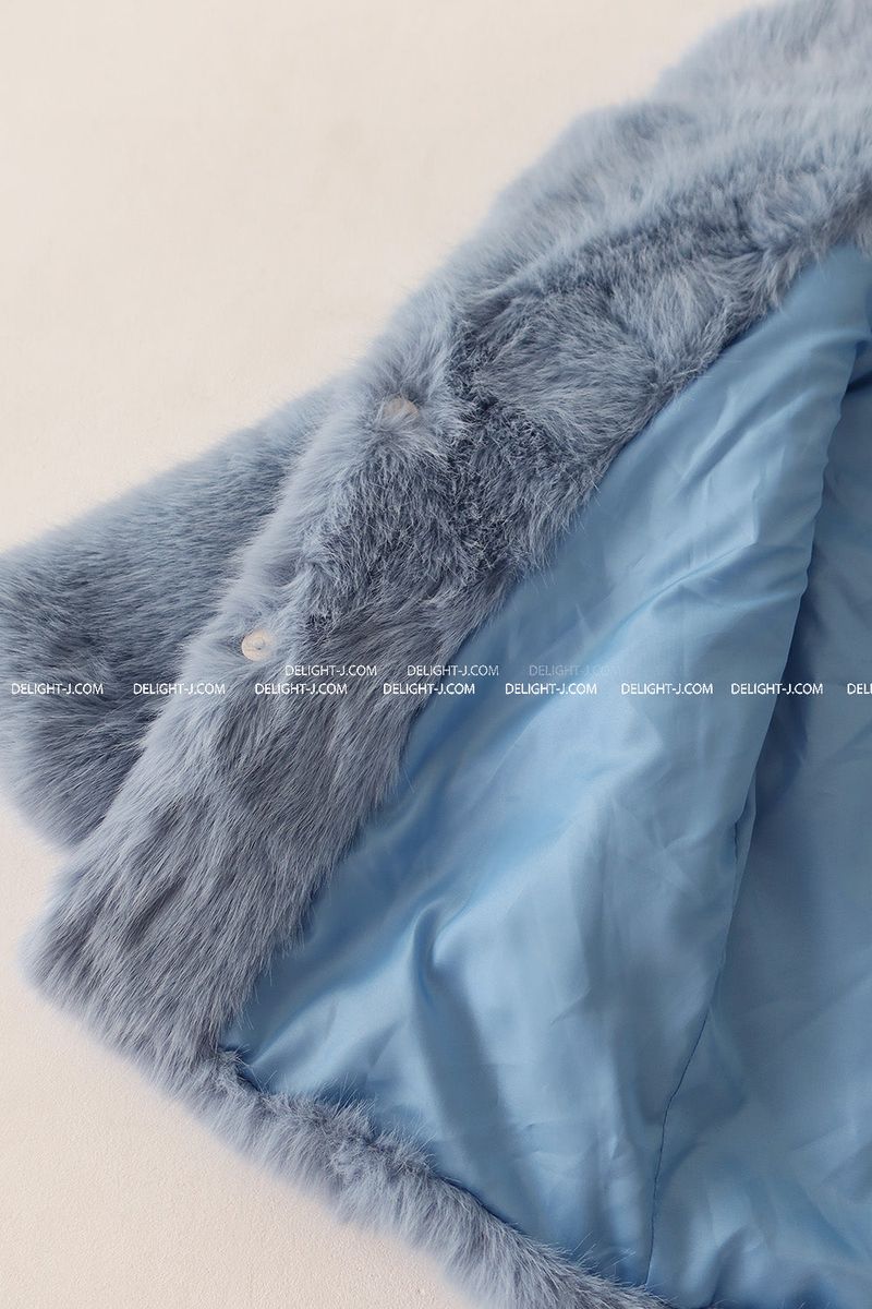 Pastel collar fake fur jacket