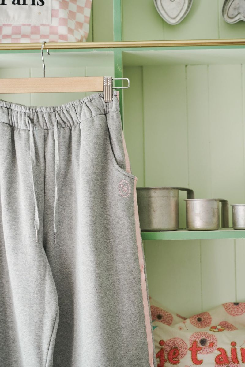 [SS ver] SWEET RIBBON SWEAT PANTS - GRAY/PINK