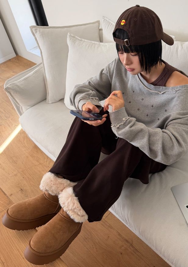 FOLD-DOWN SHEEPSKIN BOOTS
