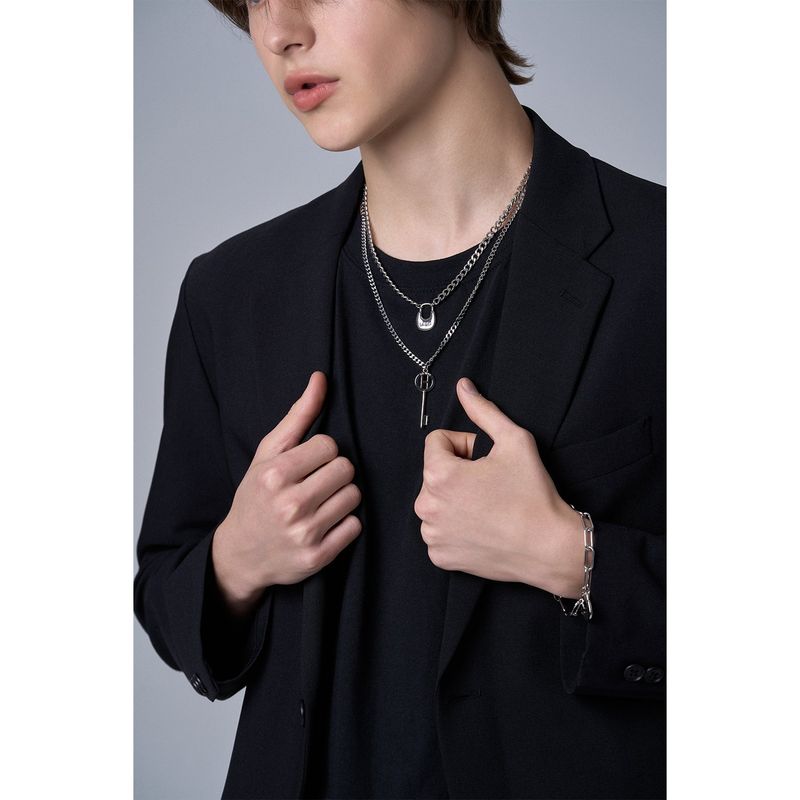 HOBO LOCK CHAIN NECKLACE