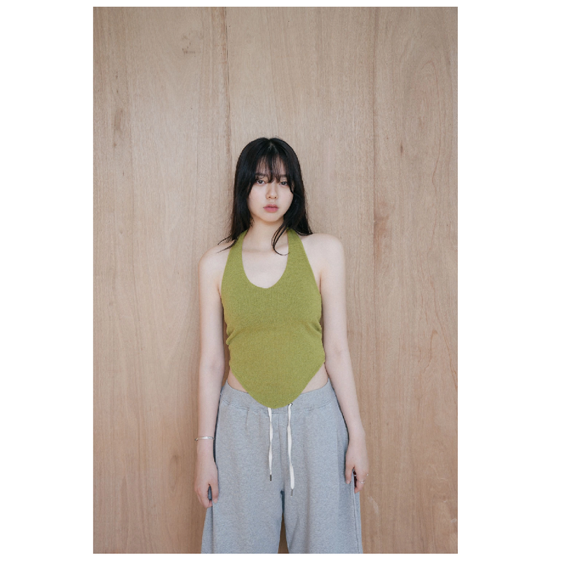Don't Ask My Plan (DAMP)(ドントアスクマイプラン)の「HALTERNEK KNIT VEST_OLIVE(Tops)」