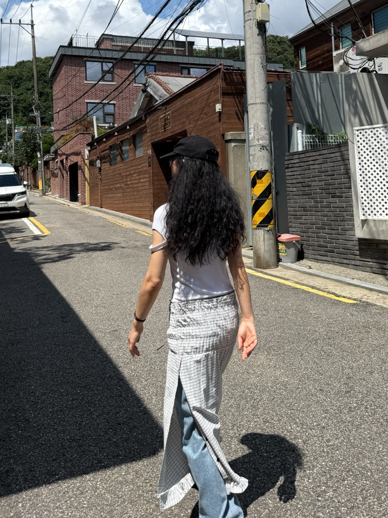 washing regular fit denim pants