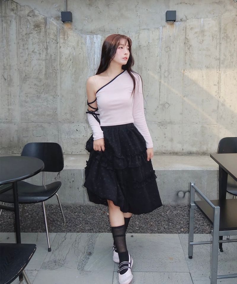 Strap Off Shoulder Warmer T-shirt Pink