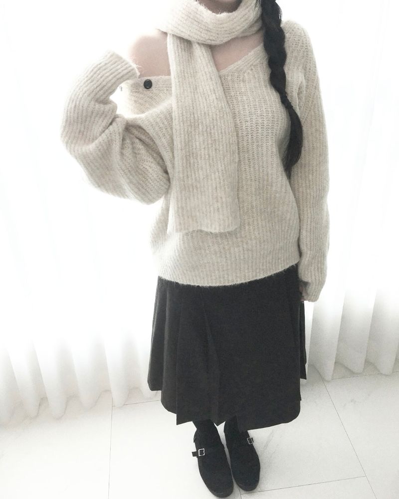 ROARUA(ロアルア)の「コージーラブニット (knit+muffler set)(トップス)」
