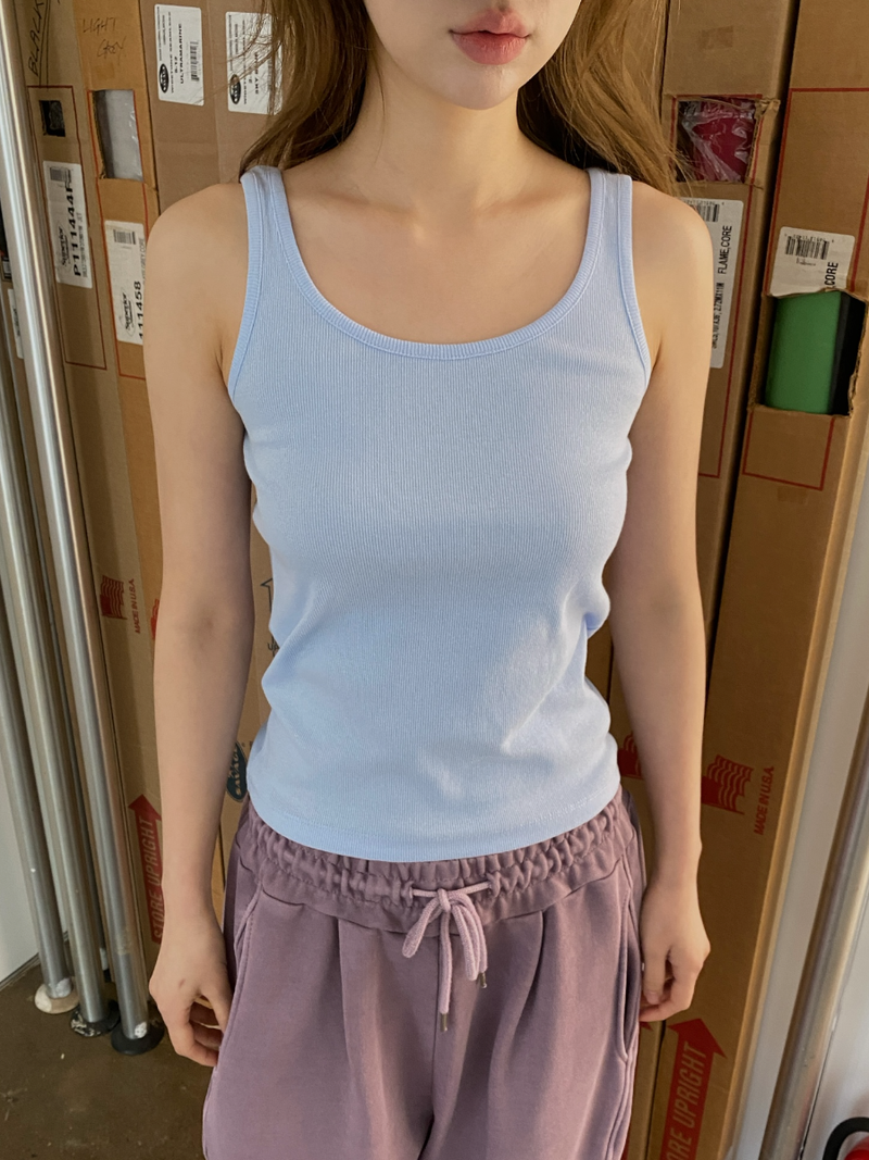 please sleeveless top