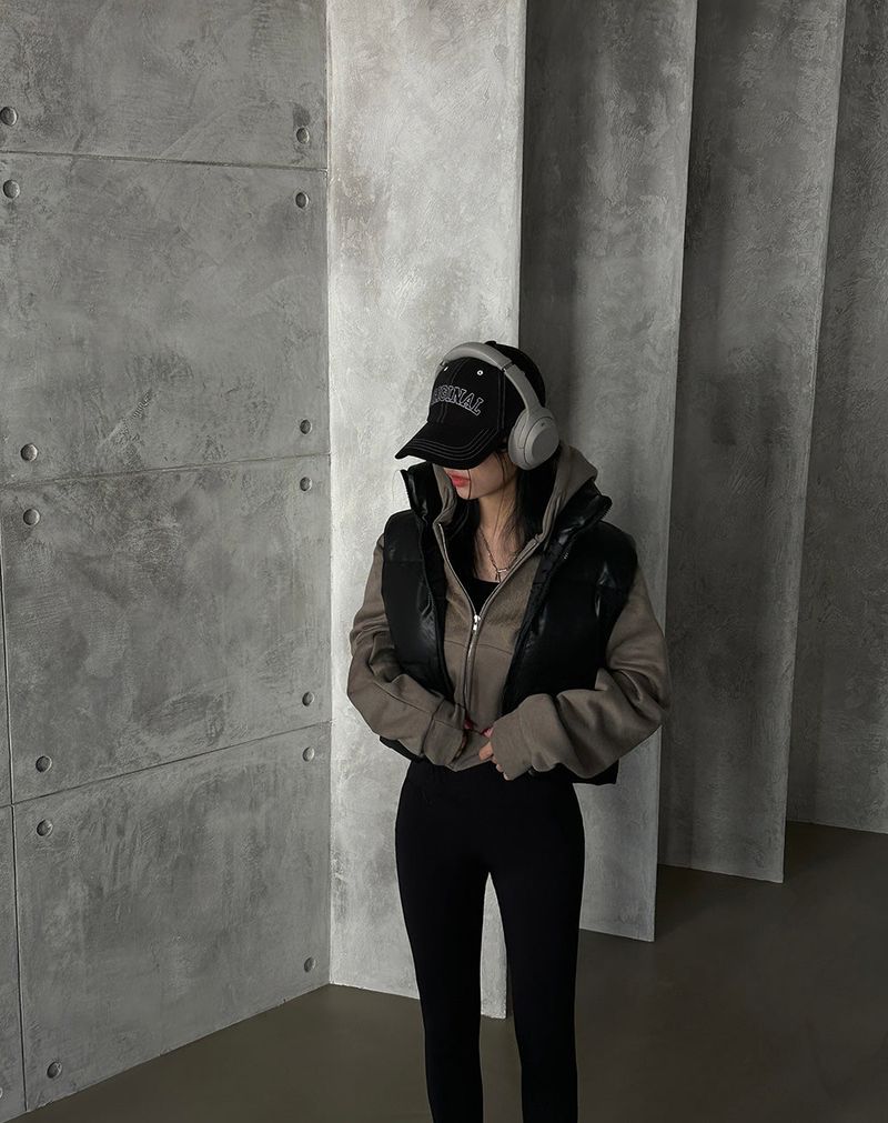 Leather Wellon Cropped Padded Best