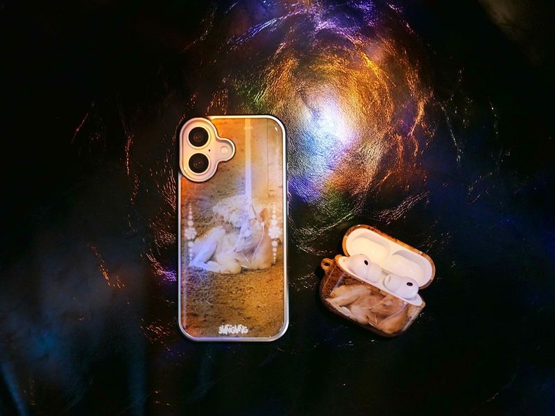 Furry Friends airpods case_Deer