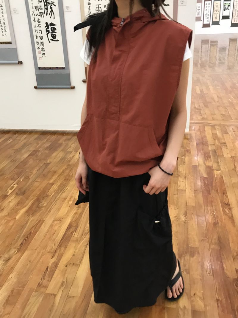 Track anorak vest