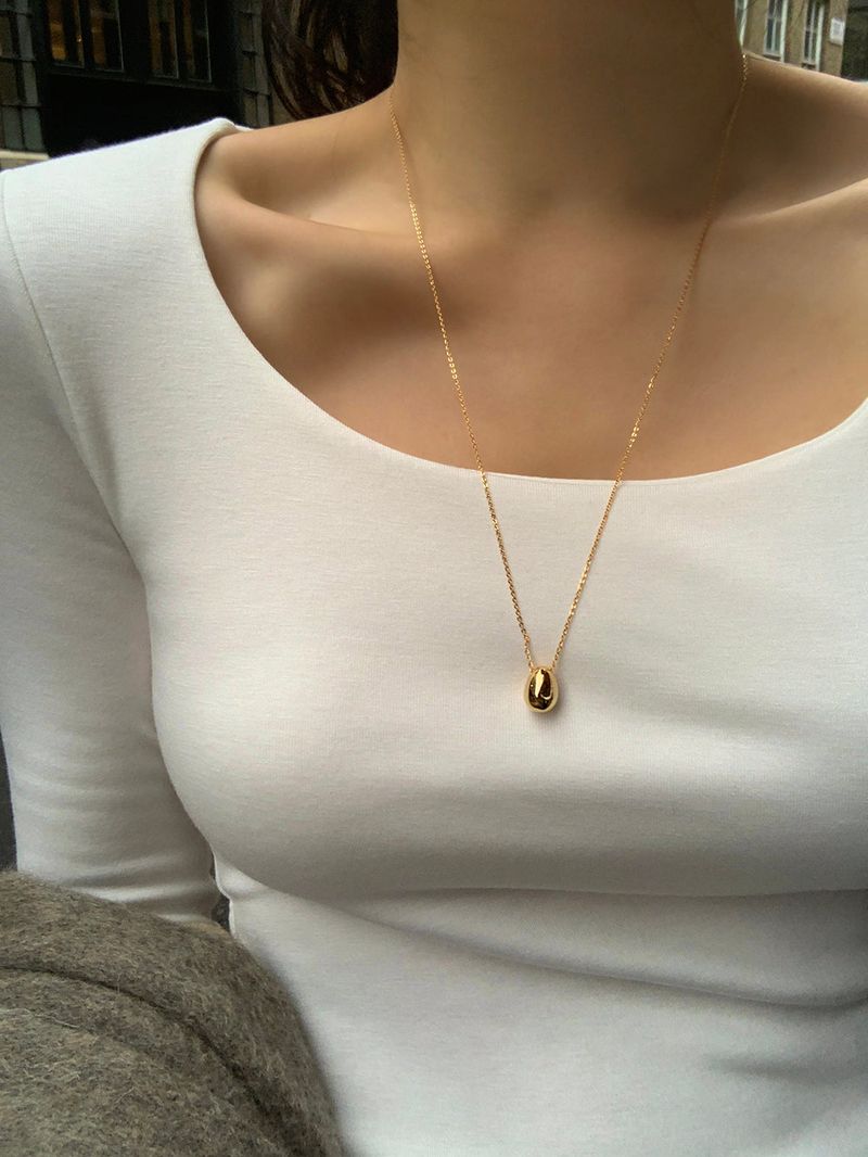 [Fluff] Selese U-neck T-shirt