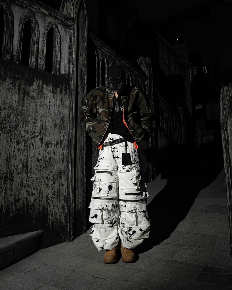 WASH-DENIM CARGO PANTS MULTI POCKET (White)